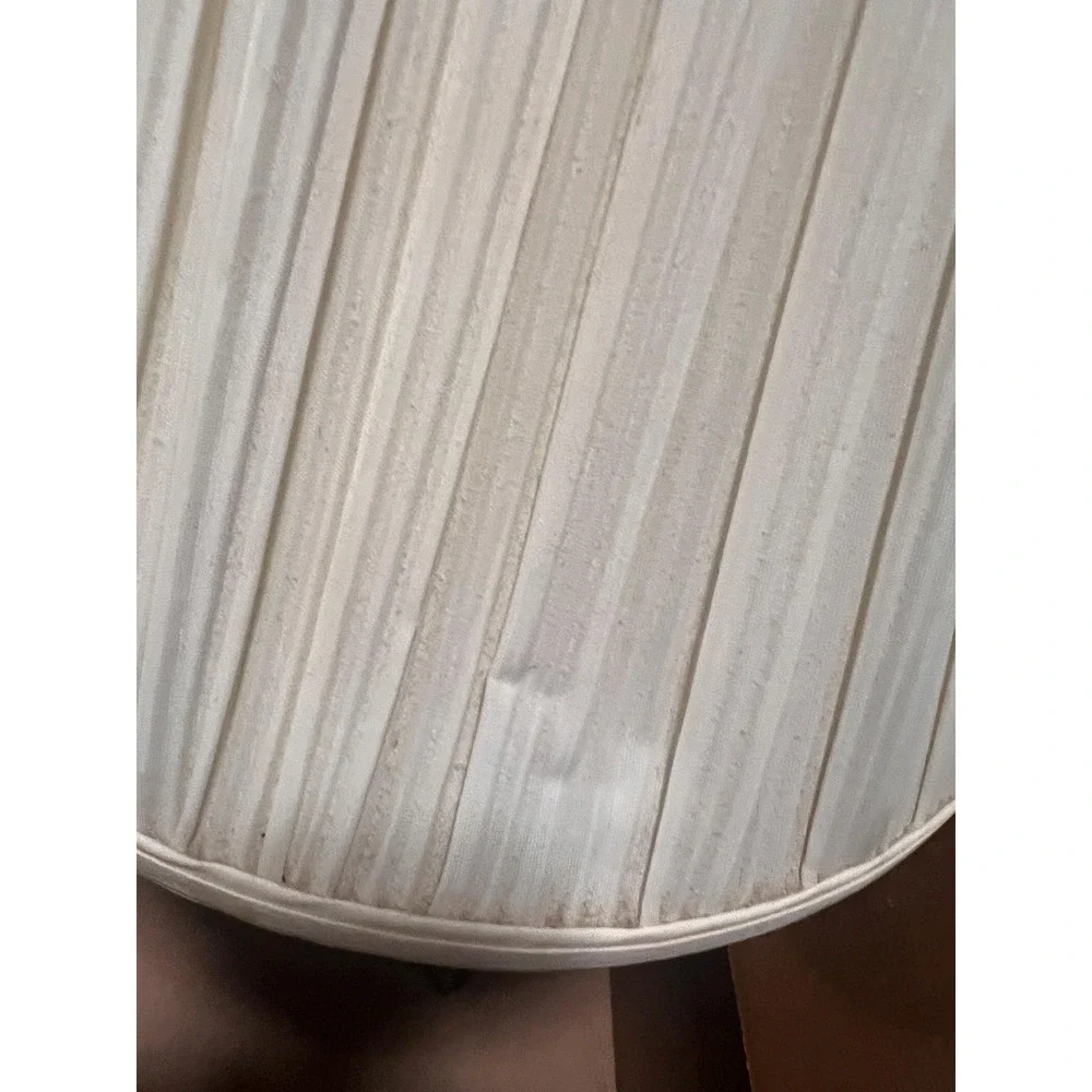 Vintage Belleek Ireland Shamrock Porcelain Table Lamp tested Working w Shade*
